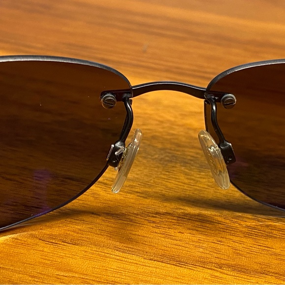 Revo polarized sunglasses with case - Picture 10 of 14